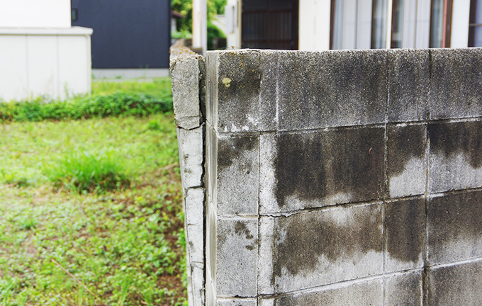 伐採屋・解決本舗の解体工事 ブロック塀の撤去