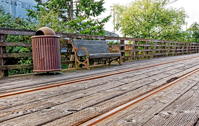 伐採屋・解決本舗の解体工事 ウッドデッキ 
